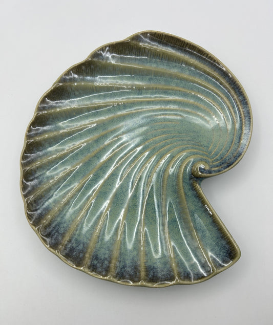 Plato Con Forma de Caracola de 20,3 Cm