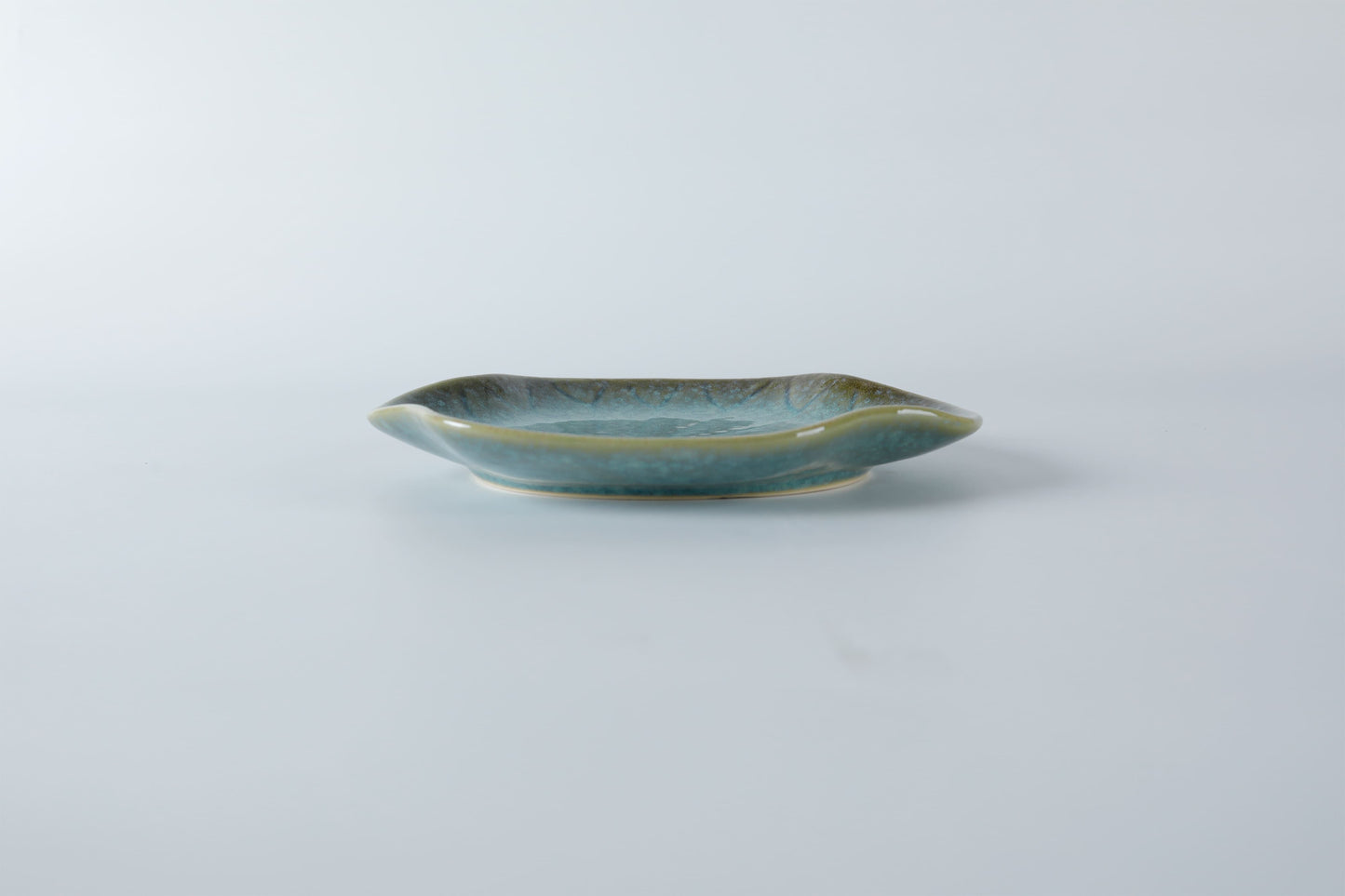 Plato Irregular de 21X19 Cm